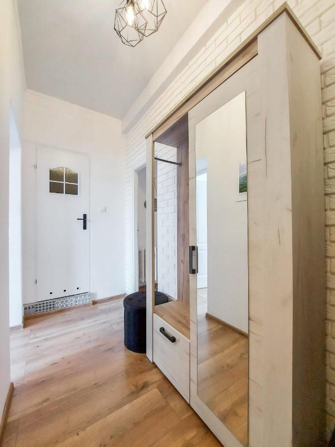 Ratusz Na 5 Apartment Jelenia Gora Exterior photo